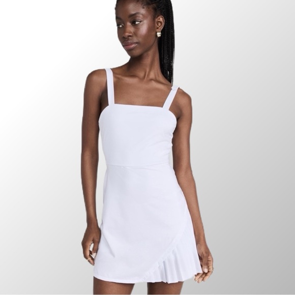 EleVen By Venus Williams Dress NWT Size M White Power Dress with Built In Shorts - Picture 1 of 14